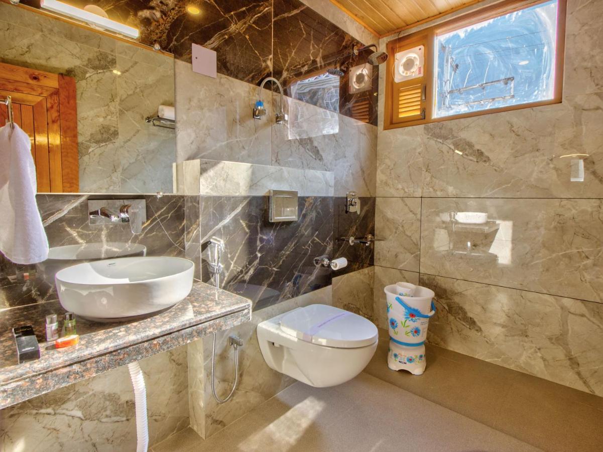 Swastik Grand Manali Hotel Luaran gambar