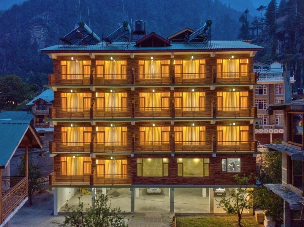 Swastik Grand Manali Hotel Luaran gambar