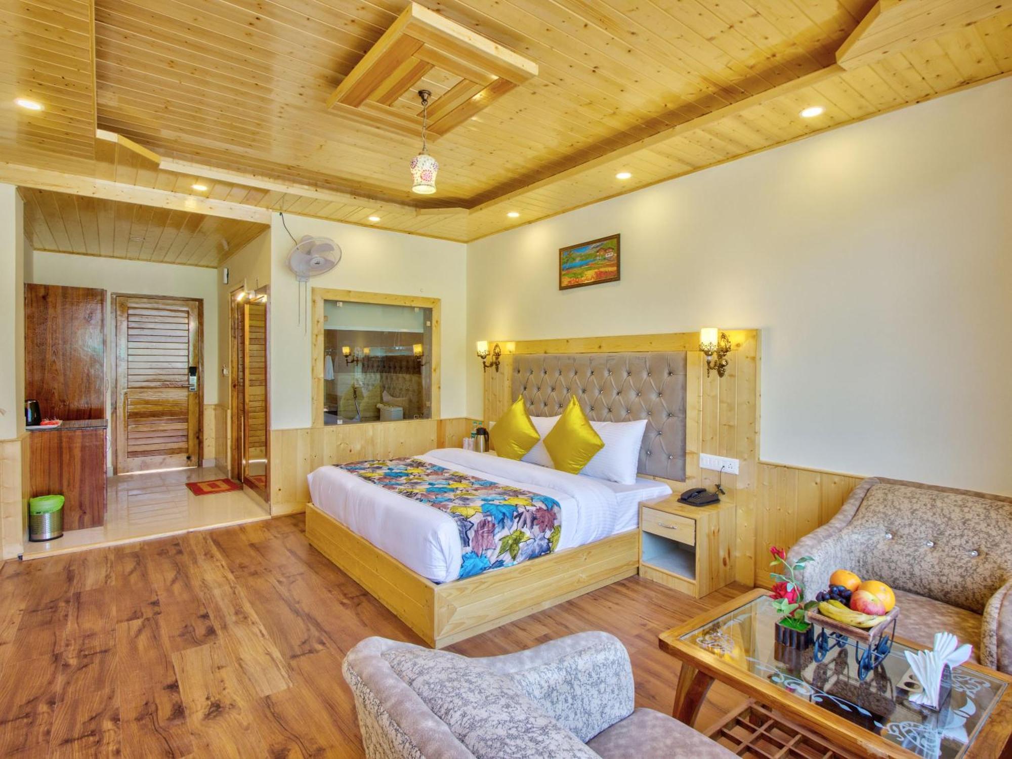 Swastik Grand Manali Hotel Luaran gambar