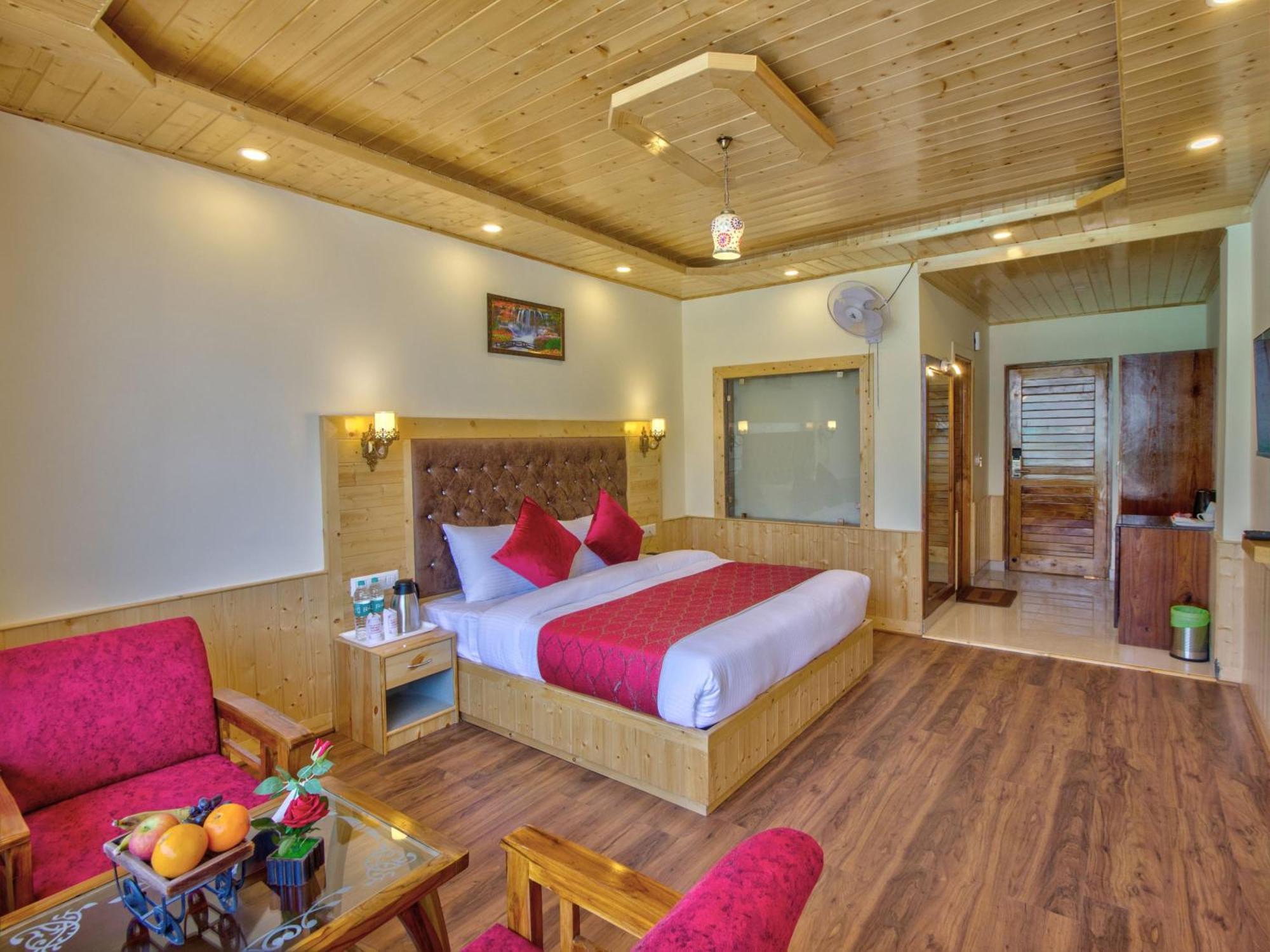 Swastik Grand Manali Hotel Luaran gambar